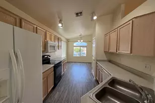 9562 E Gershon Ln, Tucson, AZ 85748 - Photo 5