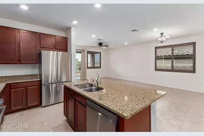 17198 S Ridgerunner Drive, Vail, AZ 85641 - Photo 9