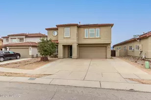 8449 E Hodgman Pl, Tucson, AZ 85747 - Photo 3