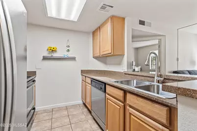 101 S Players Club Drive #14104, Tucson, AZ 85745 - Photo 13