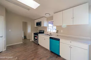 1680 E McGregor Rise, Huachuca City, AZ 85616 - Photo 7
