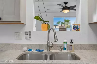 5353 N Oracle Jaynes Station Road, Tucson, AZ 85704 - Photo 17