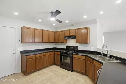1961 S McConnell Drive, Tucson, AZ 85710 - Photo 11