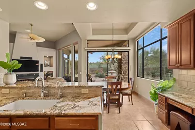 5629 W Silent Wash Place, Marana, AZ 85658 - Photo 17