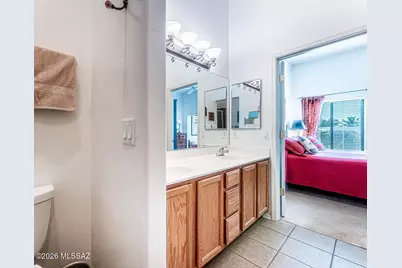609 W Camino Del Bondadoso, Green Valley, AZ 85614 - Photo 15