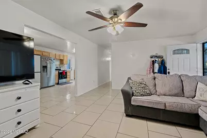 6242 E 35th Street, Tucson, AZ 85711 - Photo 7