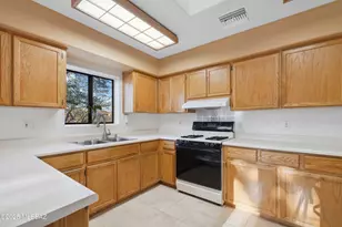 335 W Oak Hills Dr, Oracle, AZ 85623 - Photo 15