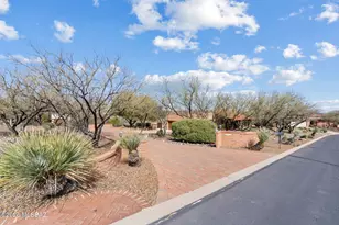 3910 S Via Del Ruisenor, Green Valley, AZ 85622 - Photo 31