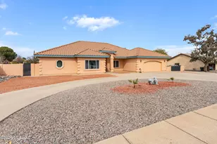 1113 E Katherine Dr, Sierra Vista, AZ 85635 - Photo 1