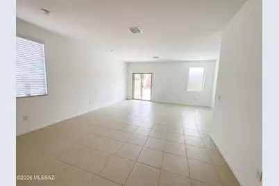 10453 W Beaman Lane, Marana, AZ 85653 - Photo 13