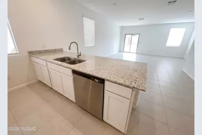 10469 W Beaman Lane, Marana, AZ 85653 - Photo 11