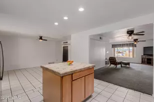 8808 E Wallen Ridge Dr, Tucson, AZ 85710 - Photo 7