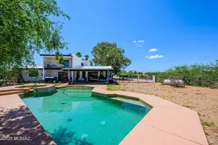 960 Via Puebla, Rio Rico, AZ 85648 - Photo 11