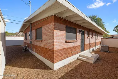 2439 E 8th Street, Tucson, AZ 85719 - Photo 27