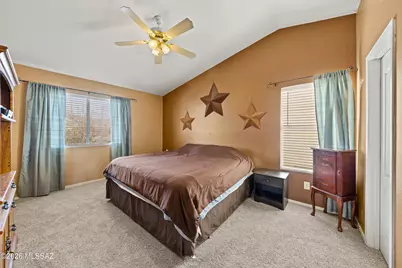 9272 N Golden Finch Avenue, Tucson, AZ 85742 - Photo 27