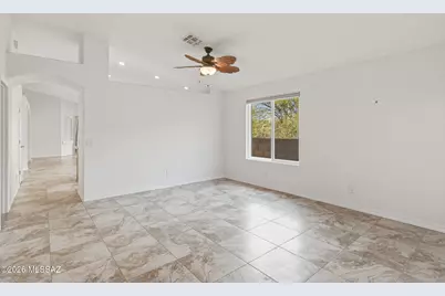8325 N Austin Nikolas Court, Tucson, AZ 85704 - Photo 5