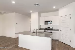 680 W Lexington St, Vail, AZ 85641 - Photo 11