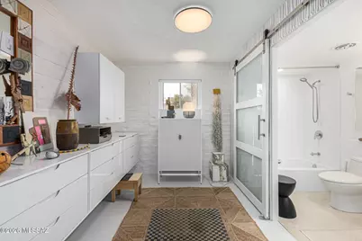 2 W Greenock Drive #2D, Tucson, AZ 85737 - Photo 1