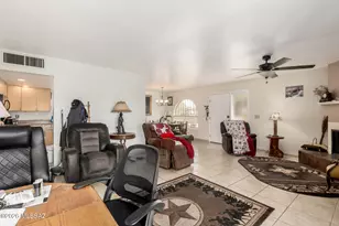 743 N Abrego Dr, Green Valley, AZ 85614 - Photo 5