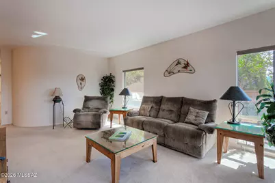 1937 W Via Nuevo Leon, Green Valley, AZ 85622 - Photo 9