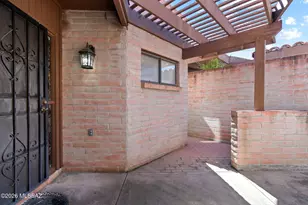 2000 E Campbell Terrace, Tucson, AZ 85718 - Photo 3