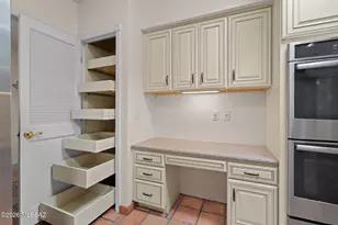 2000 E Campbell Terrace, Tucson, AZ 85718 - Photo 13