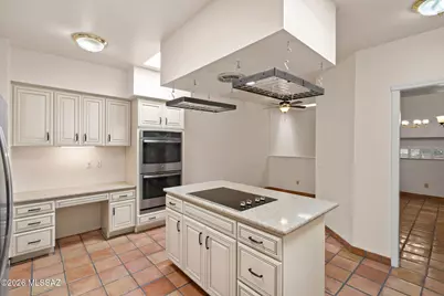 2000 E Campbell Terrace, Tucson, AZ 85718 - Photo 9