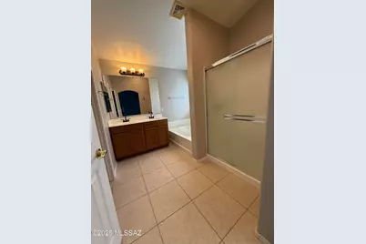 12432 N Floating Feather Lane, Marana, AZ 85658 - Photo 11