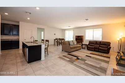 8746 E Stone Meadow Circle, Tucson, AZ 85730 - Photo 1