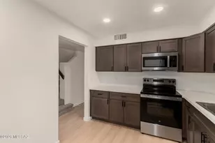 712 W Limberlost Dr, Tucson, AZ 85705 - Photo 3