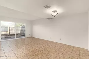 712 W Limberlost Dr, Tucson, AZ 85705 - Photo 7