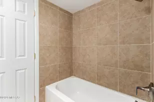 712 W Limberlost Dr, Tucson, AZ 85705 - Photo 15