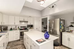 3944 S Placita De La Moneda, Green Valley, AZ 85622 - Photo 13