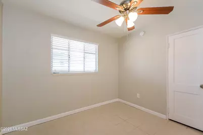 4649 E 14th Street, Tucson, AZ 85711 - Photo 13