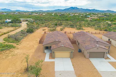 3180 E Andrada Road, Vail, AZ 85641 - Photo 1