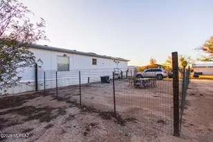 8965 S Silver Star Dr, Tucson, AZ 85735 - Photo 17