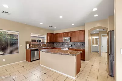 2730 E Scenic Overlook Place, Tucson, AZ 85739 - Photo 11