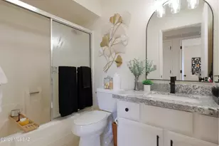 110 W Calle Melendrez, Green Valley, AZ 85614 - Photo 17