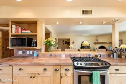 1300 N Placita Parasol, Green Valley, AZ 85614 - Photo 7