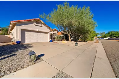 7589 E Via Los Arbustos, Tucson, AZ 85750 - Photo 23