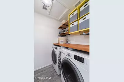 7589 E Via Los Arbustos, Tucson, AZ 85750 - Photo 17