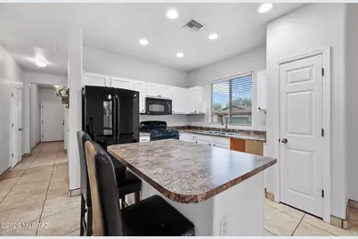 12084 W Makenna Lane, Marana, AZ 85653 - Photo 21