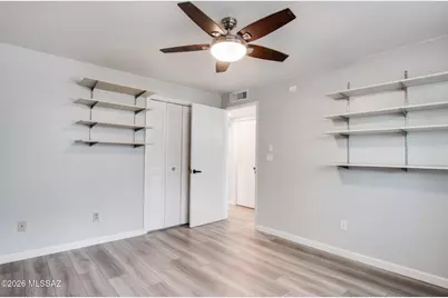 2124 S Oak Park Drive, Tucson, AZ 85710 - Photo 23