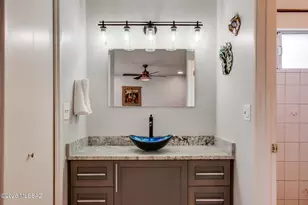 2124 S Oak Park Dr, Tucson, AZ 85710 - Photo 19