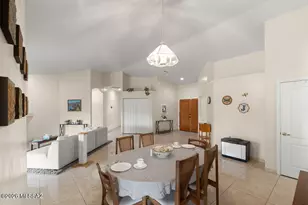 778 E Josephine Canyon Dr, Green Valley, AZ 85614 - Photo 11