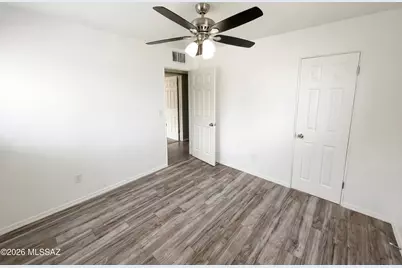 6702 E Scarlett Street, Tucson, AZ 85710 - Photo 11