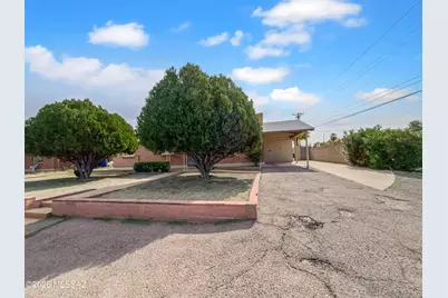 6702 E Scarlett Street, Tucson, AZ 85710 - Photo 17