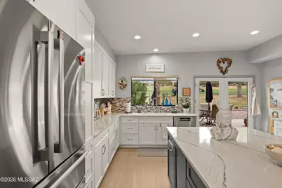 901 E Camino Corrida, Oro Valley, AZ 85704 - Photo 13