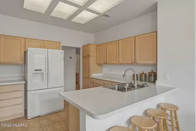 14700 N Flagstone Drive, Oro Valley, AZ 85755 - Photo 11