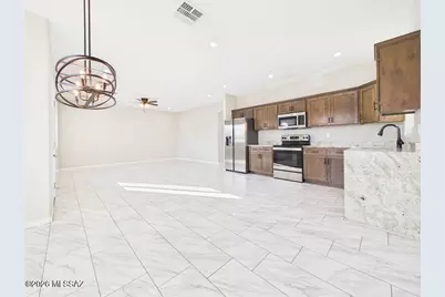 31 E Elm Street, Tucson, AZ 85705 - Photo 5